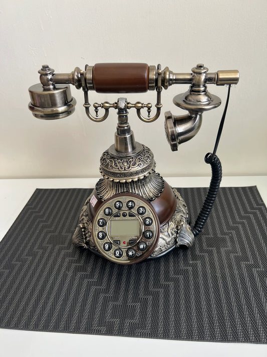 Telephone Vintage 02 – Classic Retro Decorative Telephone Showpiece | Meer Decor World