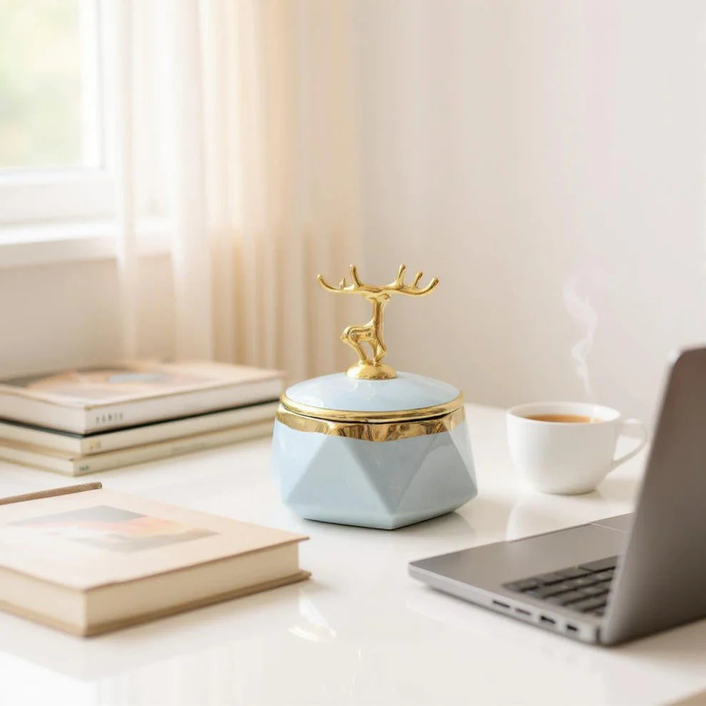 Ceramic Deer Lid Ashtray Set – Stylish Smokers’ Ashtray with Decorative Deer Lid | Meer Decor World